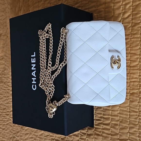 NEW Chanel White Caviar Shoulder Mini Flap Bag Gold Heart 10601 AUTHENTIC NWT - Picture 3 of 17